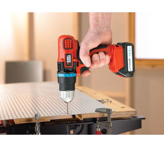 Аккумуляторная дрель-шуруповерт Black+Decker EGBL14K