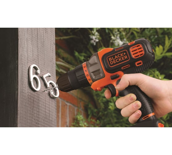 Многофункциональный аккумуляторный инструмент Black+Decker MultiEvo MT218K