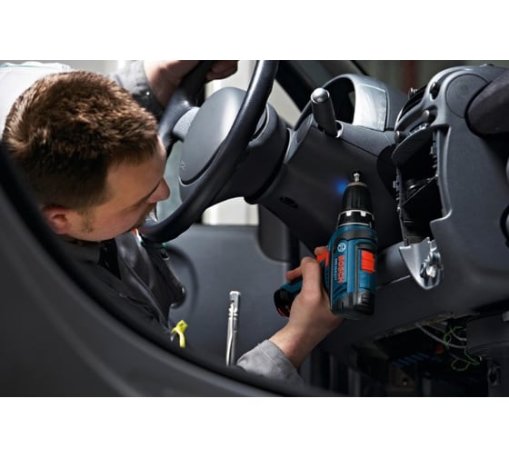 Аккумуляторная дрель-шуруповерт Bosch GSR 12V-15 в кейсе 0.601.868.122
