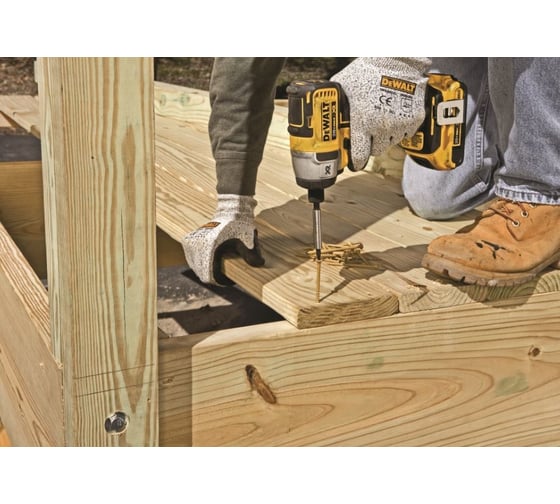 Бесщеточный импульсный шуруповерт Dewalt DCF886D2