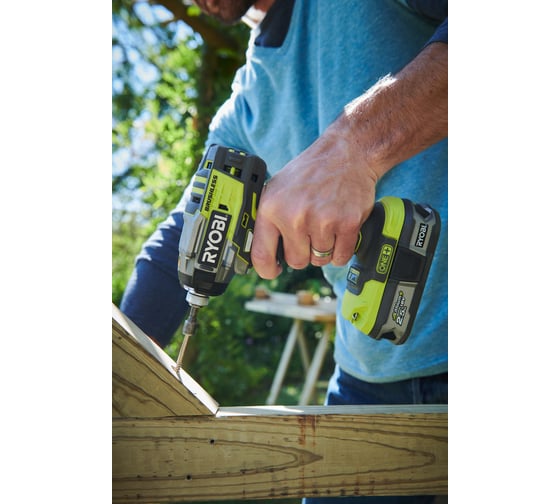 Импульсный бесщеточный винтоверт Ryobi ONE+ R18IDBL-0  без аккумулятора в комплекте 5133002662