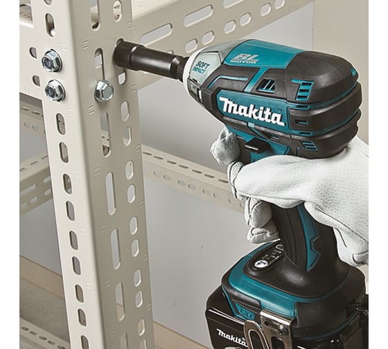 Аккумуляторный ударный шуруповерт Makita DTS141RME