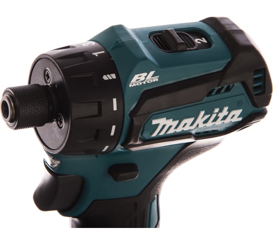 Аккумуляторный шуруповерт Makita LXT DDF083Z