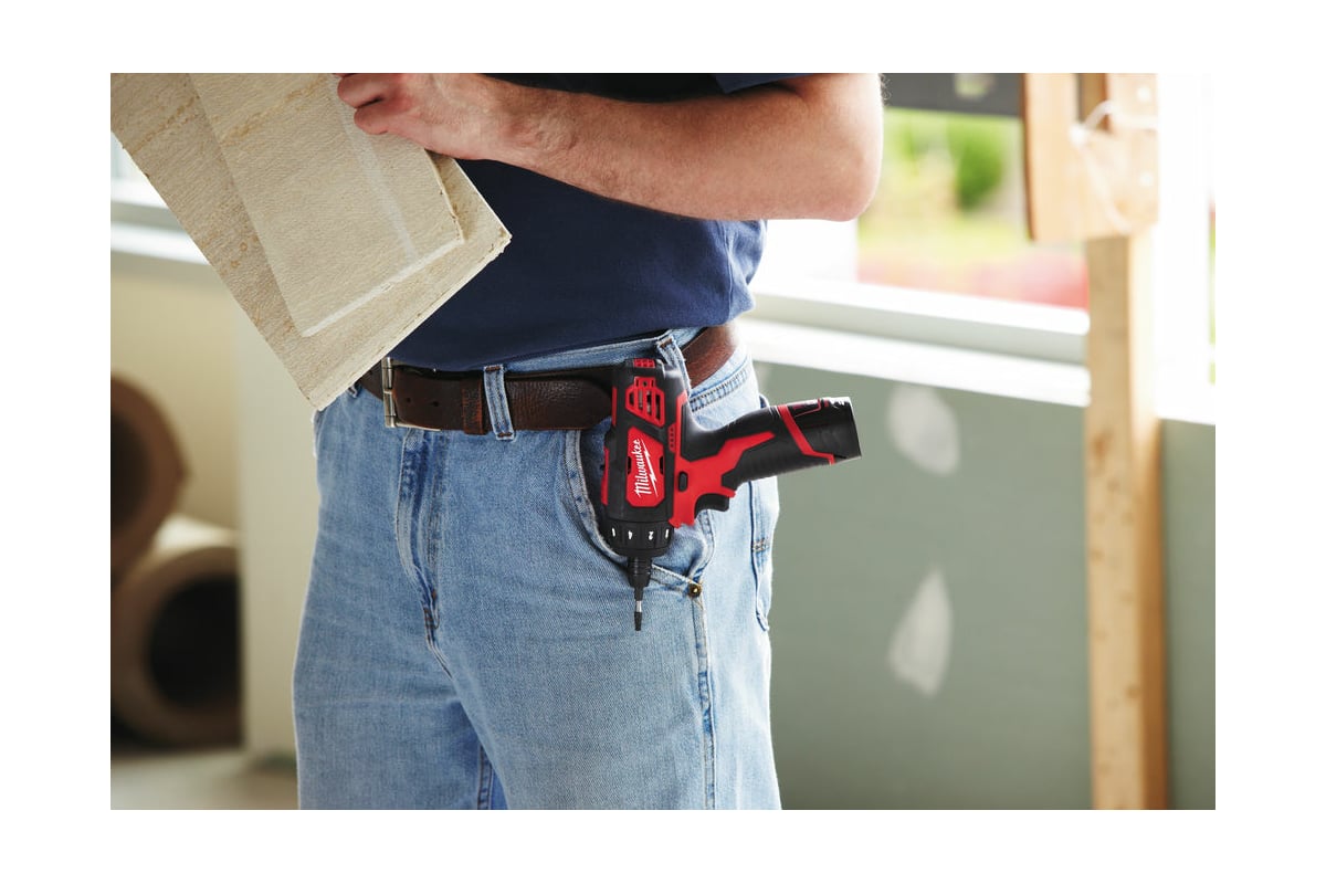 Milwaukee M12BD 202C 4933441900