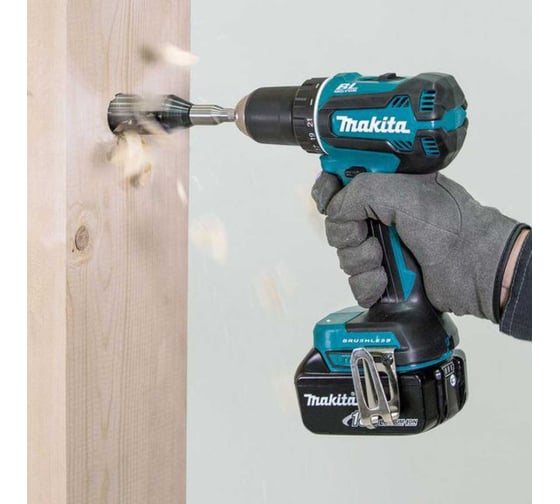 Аккумуляторная дрель-шуруповерт Makita LXT DDF485Z