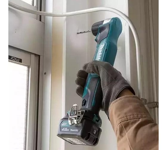 Аккумуляторная угловая дрель Makita CXT DA333DZ