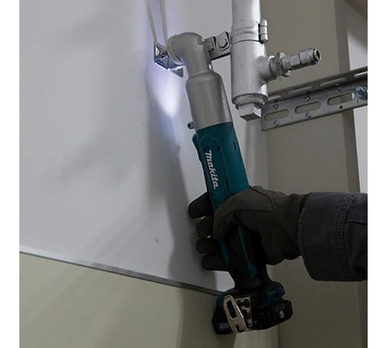Аккумуляторный ударный угловой гайковерт Makita TL064DZ