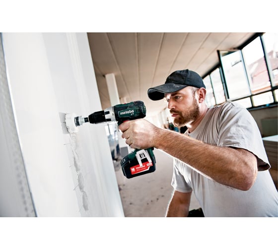 Аккумуляторный винтоверт Metabo BS 18 LT 602102800