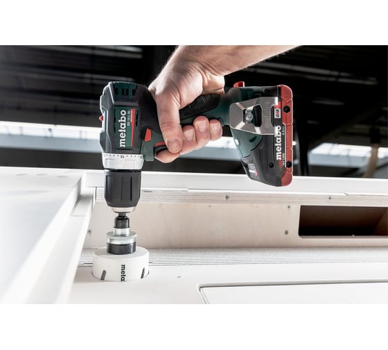 Аккумуляторная дрель-шуруповерт Metabo BS 18 L BL 602326500