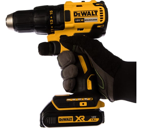 Бесщеточная дрель-шуруповерт DEWALT DCD777S2TC