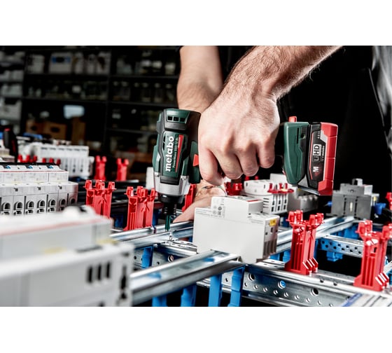 Аккумуляторный ударный гайковерт Metabo PowerMaxx SSD 12 BL 601115500