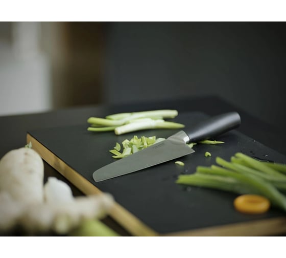 Азиатский поварской нож Fiskars 17 см FF+ 1015999