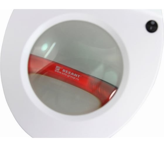 Круглая настольная лупа REXANT 5Х с подсветкой и крышкой 31-0222