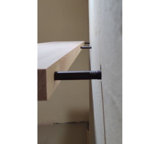 Полка MW 40x250x2100 мм, парящая, сорт Экстра лиственница, сращенная с крепежом ПЛСР-40-250-2100