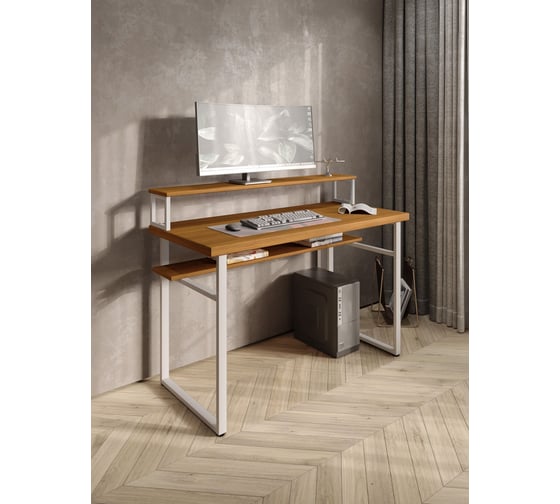 Стол компьютерный Solarius Loft, 140x60 см, с подставкой под монитор и полкой под столешницей, цвета ольхи с белым металлическим каркасом stol-podstavka-polka-olha-14060-white