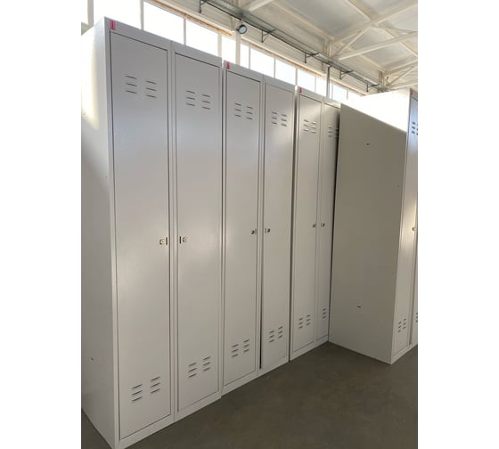 Металлический шкаф для раздевалок Церера Мебель ШР-22 L600, 2 секции, 1850x600x500 мм УТ000001647