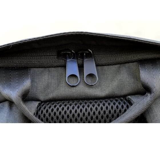 Рюкзак BG Berlin Metrobag Slim 17 черный BG010/06/17/Slim