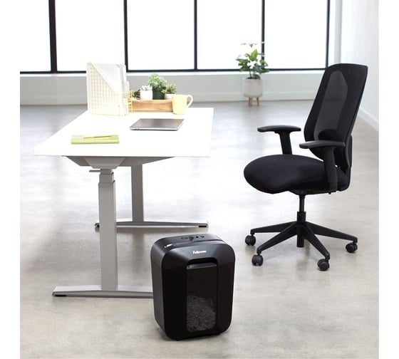 Шредер FELLOWES Powershred LX45 уничтожитель: скрепки, скобы, карты УТ-00003821