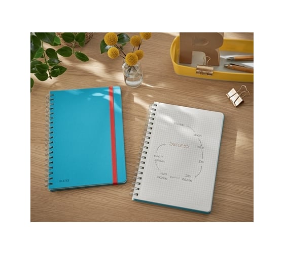 Блокнот LEITZ Cosy soft touch на пружинке, формат B5, в клетку, синий 44840061