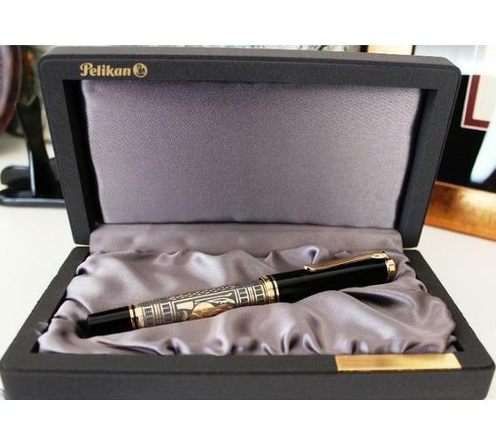 Перьевая ручка Pelikan Toledo M 900, F 924597