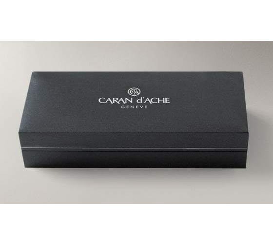 Шариковая ручка Caran d’Ache Carandache Leman - Black Matte SP F 4789.496