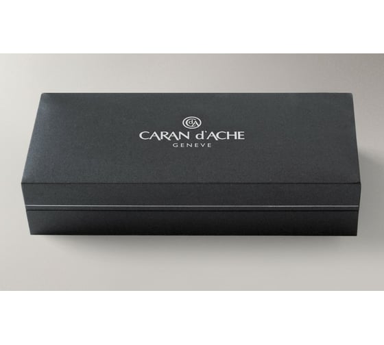 Шариковая ручка Caran d’Ache Carandache Leman - Ebony Black Lacquer GP F 4789.282