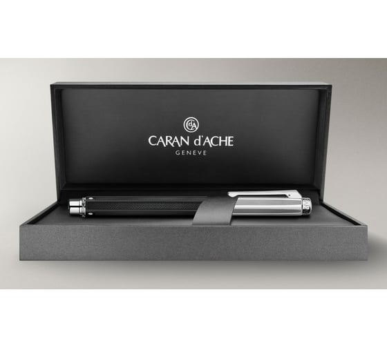 Перьевая ручка Caran d’Ache Carandache Varius - Rubracer SP F 4490.075