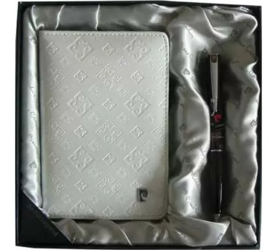 Подарочный набор Pierre Cardin Black ST обложка для паспорта, шариковая ручка PS1138WH