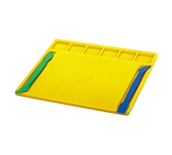 Доска для лепки BRAUBERG Kids с отделениями и 2 стеками, А5, 200x170 мм, ассорти 271145