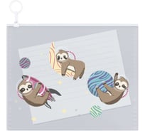 Канцелярская папка для бумаг Феникс + 12 ЛЕНИВЦЫ полипропилен, А6, 16x11.5 см, 1 отделение, гибкая молния, "собачка" кольцо из пластика, УФ-печать 52085