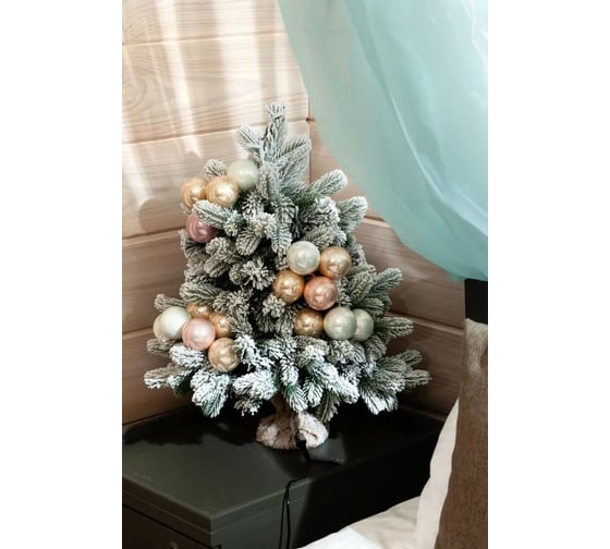 Искусственная новогодняя елка CRYSTAL TREES МОЛЬВЕНО в снегу, с вплетенной гирляндой, литье РЕ+ПВХ 60 см KP71060SL