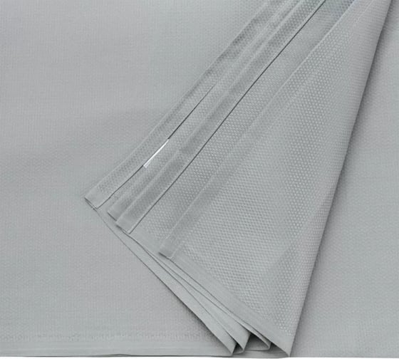 Скатерть Tkano Essential серый, с фактурным жаккардовым рисунком, из хлопка, 180x180 см TK21-TC0011