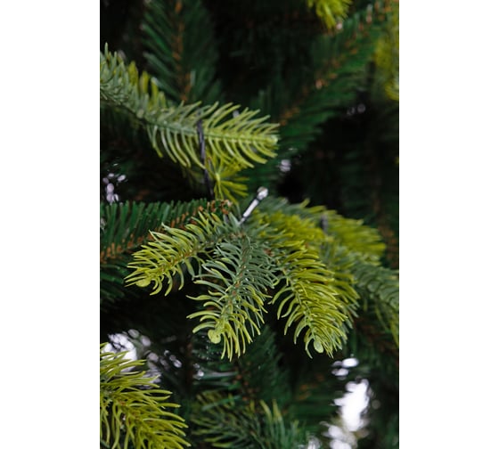 Ель CRYSTAL TREES Власта зеленая с вплетенной гирляндой, 210 см KP6021