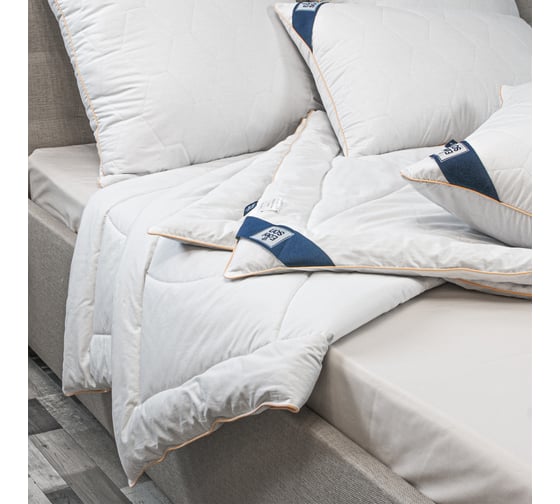 Всесезонное стеганое одеяло EDELSON CAMEL WOOL 140x205 см ECW-15-42