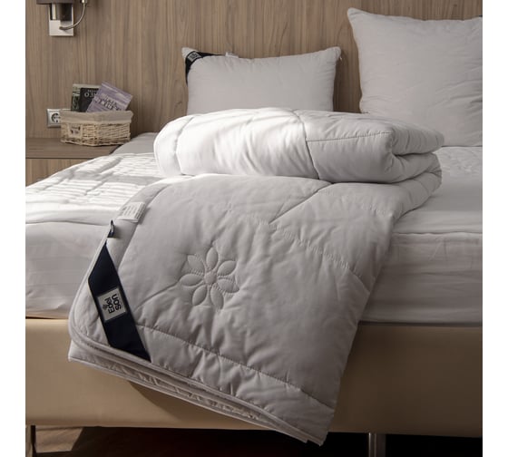 Теплое стеганое одеяло EDELSON CAMEL WOOL 220x240 см ECW- 24-53