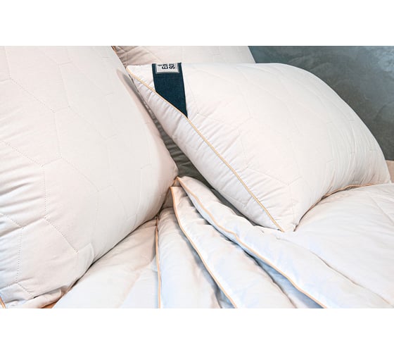 Подушка EDELSON CAMEL WOOL 70x70 см ECW- 77H