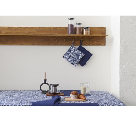 Прихватка Tkano темно-синего цвета с принтом Спелая Смородина из коллекции Scandinavian touch, 22x22 см TK22-PH0007
