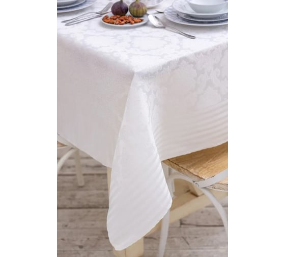 Скатерть Arya Home 150x220 Belinda кремовый 8680943213341