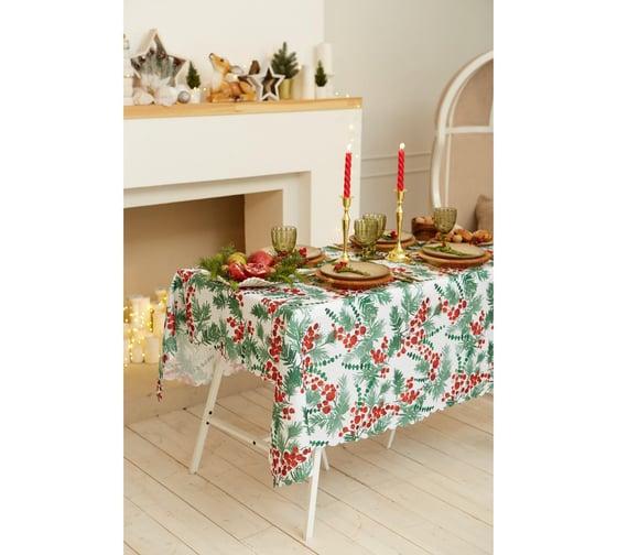 Скатерть Доляна Сhristmas berries 145x220 +/- 2 см, 100% полиэстер 7043436
