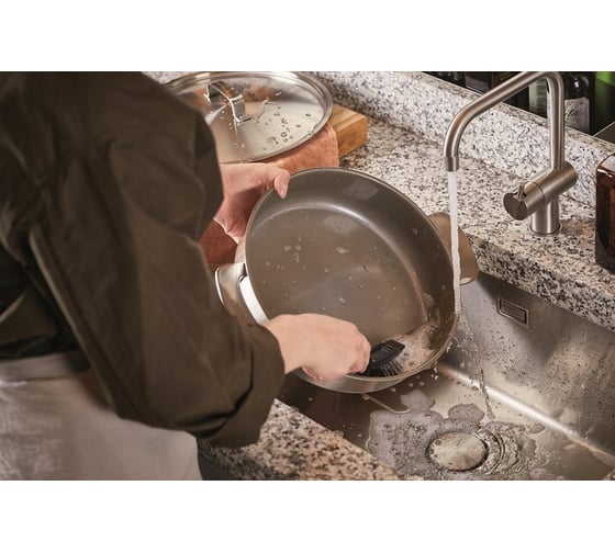 Жаровня FISKARS 28 см, All Steel 1064749
