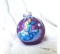 Елочная игрушка-шар КОЛОМЕЕВ Змея в ушанке Символ года 2025 размер 6,5 см из стекла в подарочной упаковке УТ-00002909