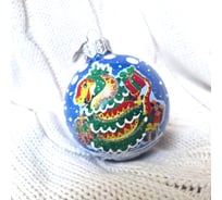 Елочная игрушка-шар КОЛОМЕЕВ Змея с елочкой Символ года 2025 размер 6,5 см из стекла в подарочной упаковке УТ-00002908