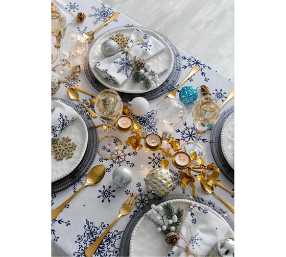 Скатерть Доляна Синие снежинки 110x146+/- 3 см, 100% хлопок, 164 г/кв.м 4478738