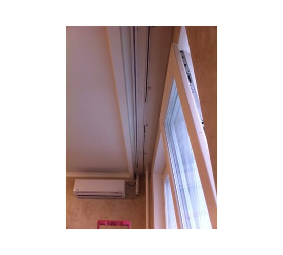 Раздвижной электрокарниз для штор DAUERHAFT CM-3 Zigbee Wi-Fi с пультом ДУ работает с Алисой открытие от центра мотор справа 2,6 м 3КРД260цп