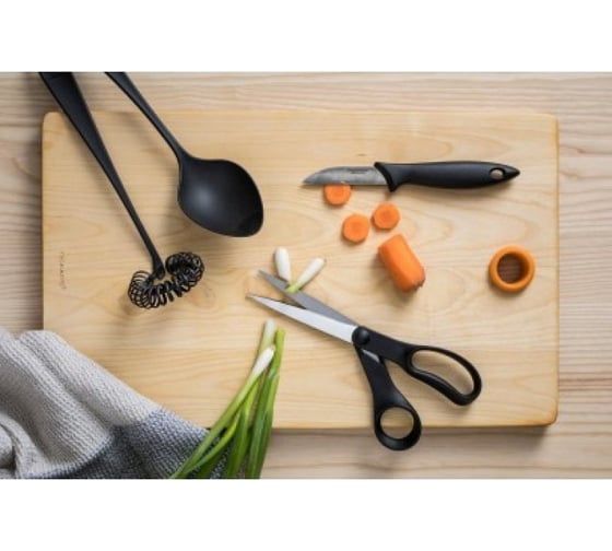 Нож для чистки FISKARS с поворотным лезвием Essential 1065586