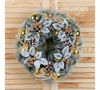 Новогодний венок Зимнее волшебство d-34 см, Шишки и белёные листики 2372220