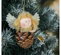 Мягкая подвеска Зимнее волшебство "Ангел - девочка на шишке с сердцем" 7 см 3249318