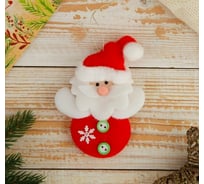 Мягкая подвеска Зимнее волшебство "Дед Мороз с пуговками" 13х9 см, красный 718540