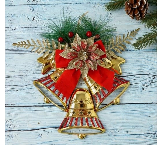 Новогоднее украшение Зимнее волшебство Три колокольчика с цветочком на бантике 18х18 см, красный с золотом 4318711 1