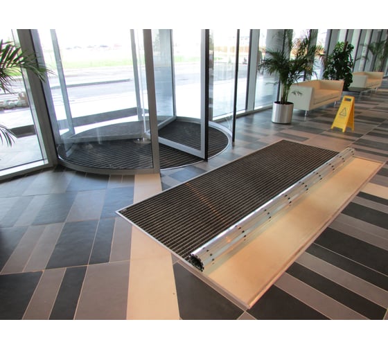 Грязезащитная придверная решетка Алсагор АЛСА щетка+резина, 1000 х 1000 мм A110060